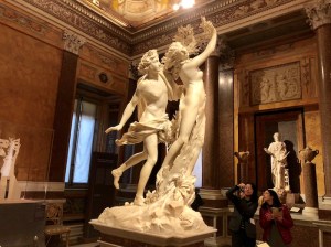 Apollo-and-Daphne-by-Bernini